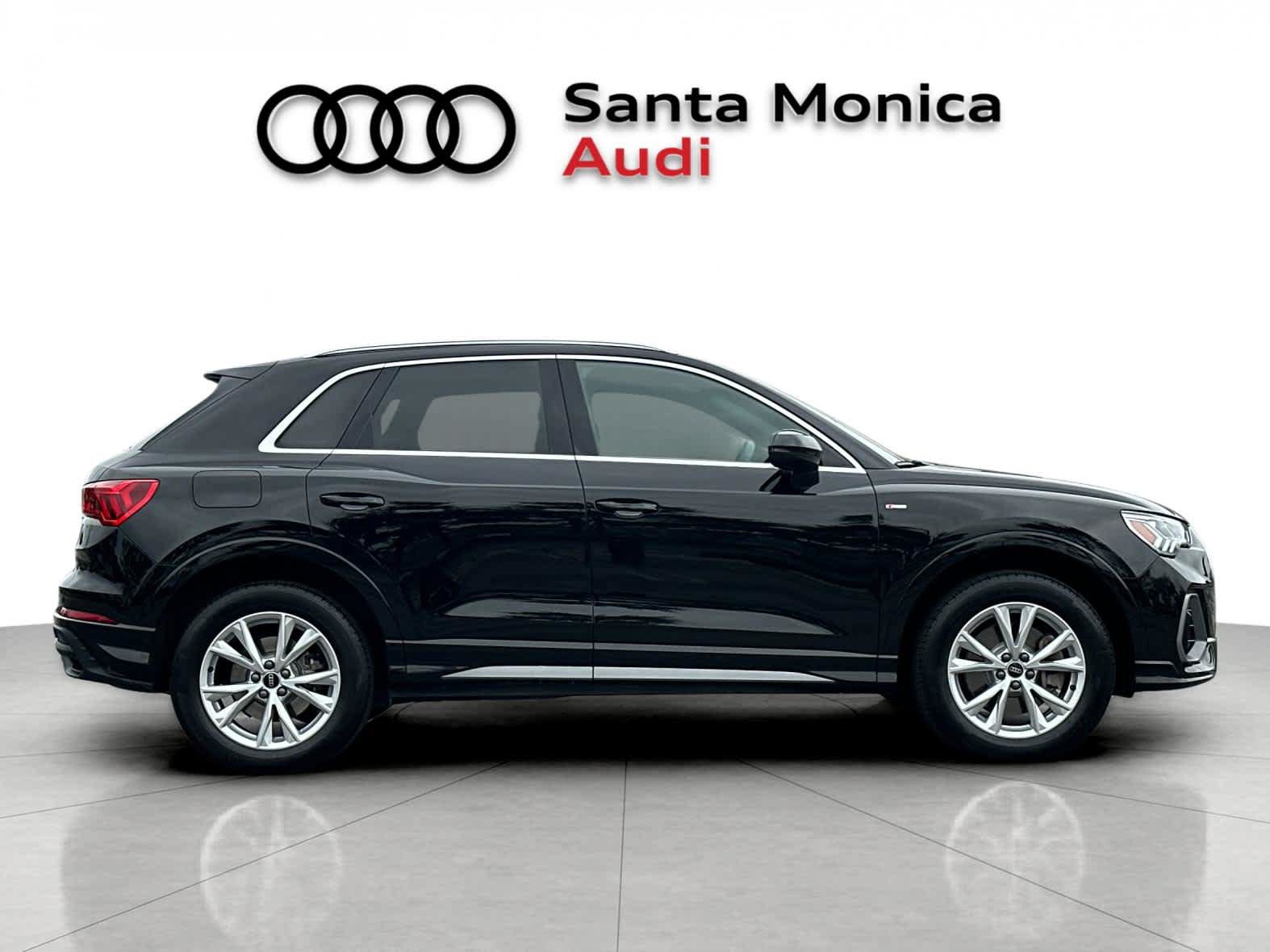 Used 2023 Audi Q3 2.0T Premium w/ Convenience Package AWD/4WD image 8