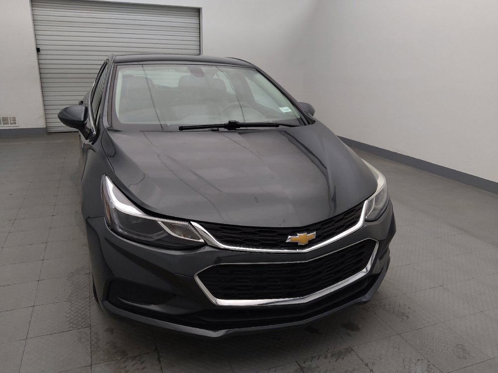 Used 2017 Chevrolet Cruze LT image 14