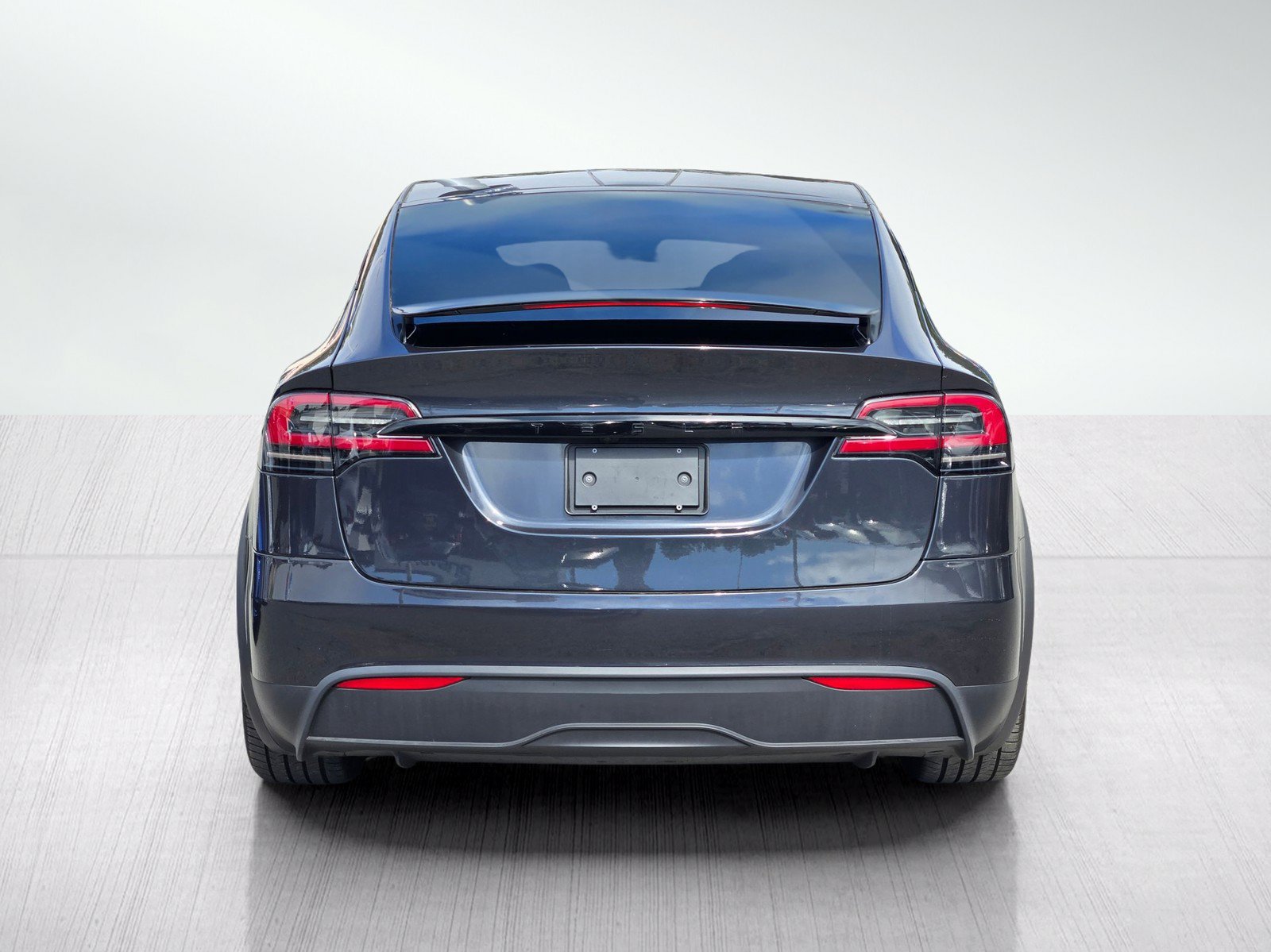 Used 2023 Tesla Model X AWD/4WD image 5
