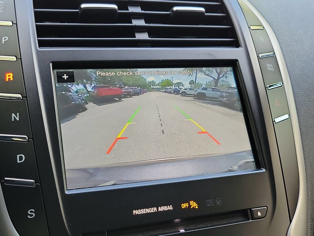 Used 2019 Lincoln MKC Premiere FWD image 26