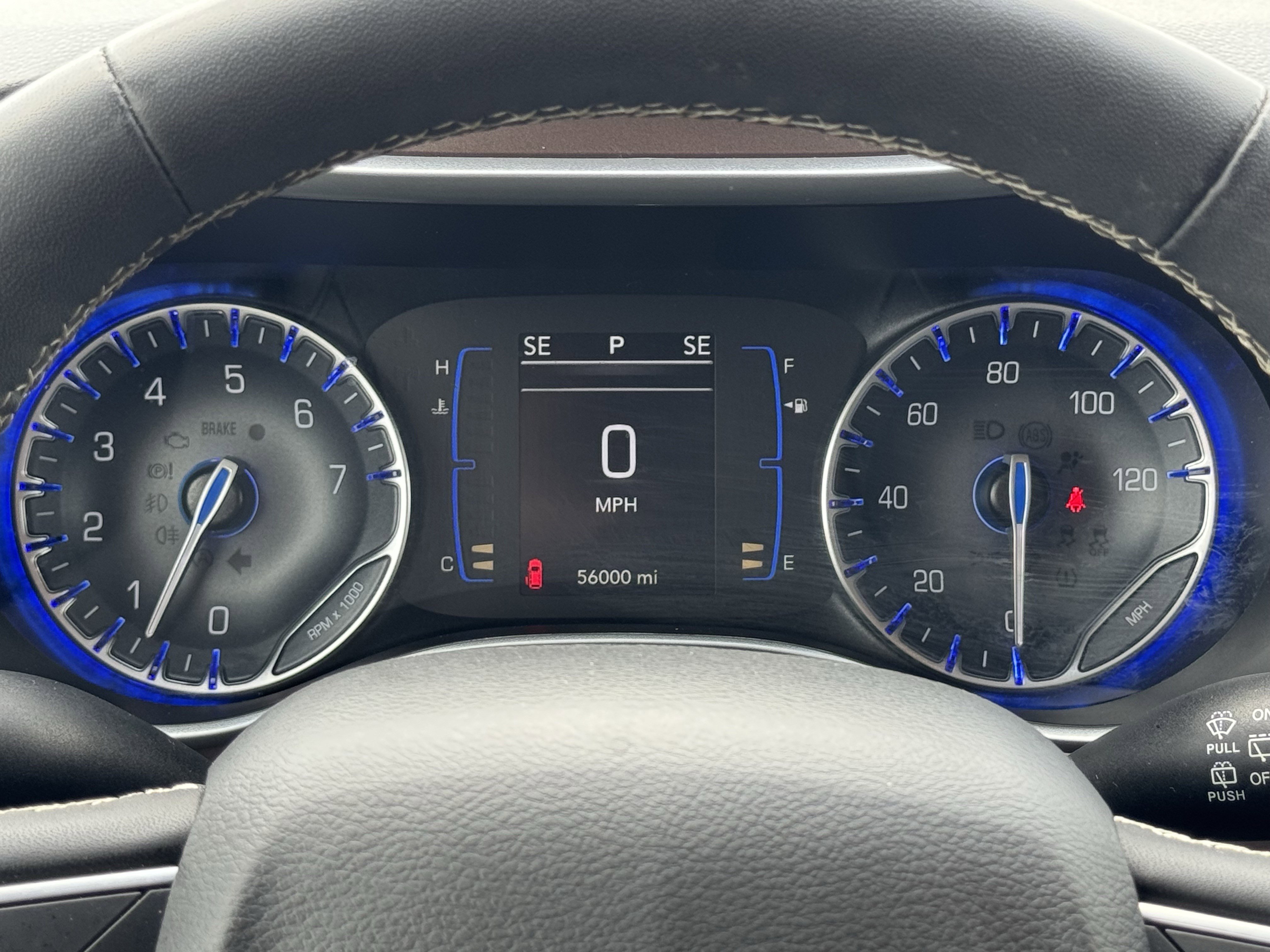 Used 2022 Chrysler Voyager LX image 16