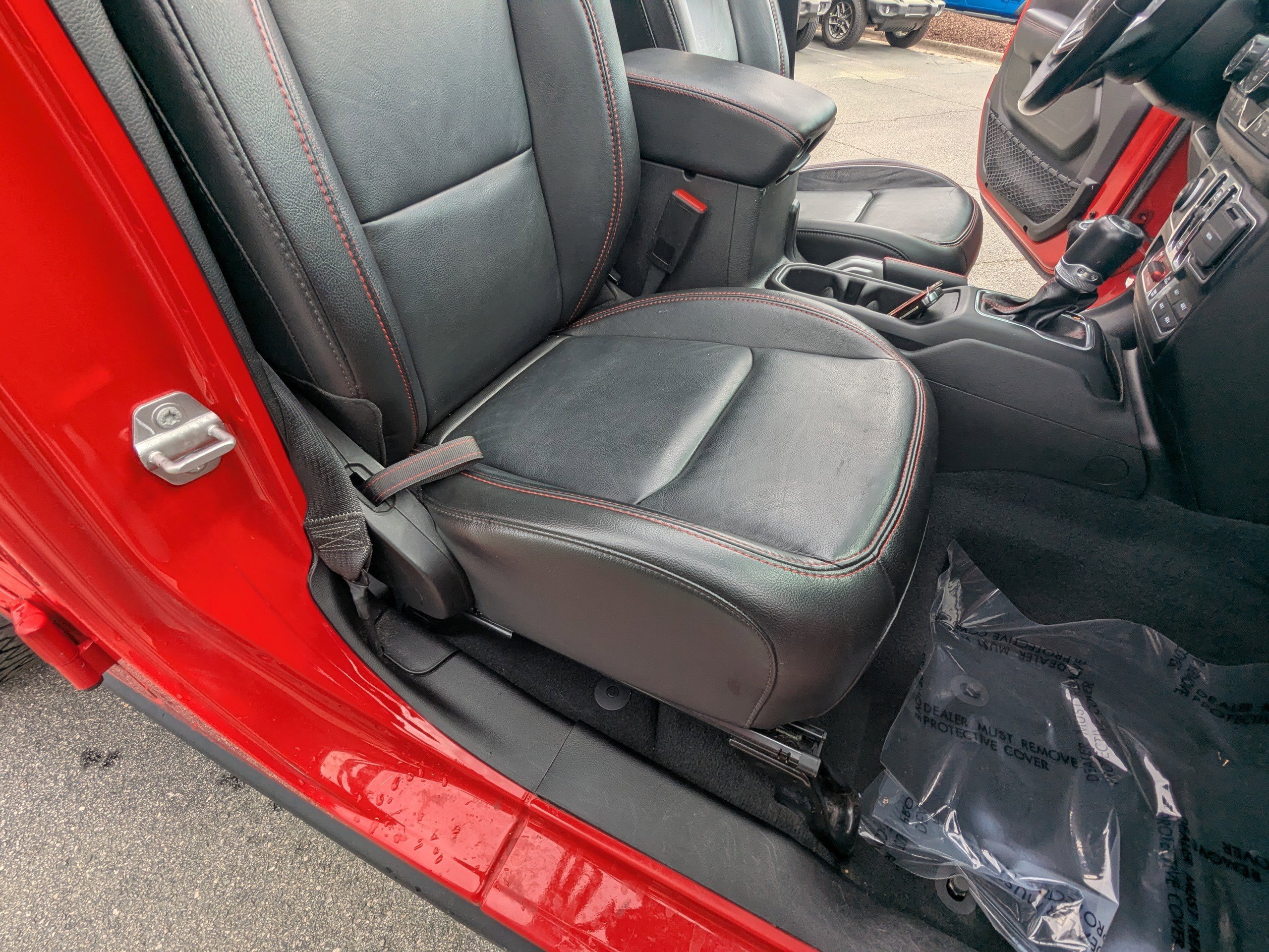 Used 2022 Jeep Wrangler Unlimited Rubicon w/ Xtreme Recon 35" Tire Package image 19