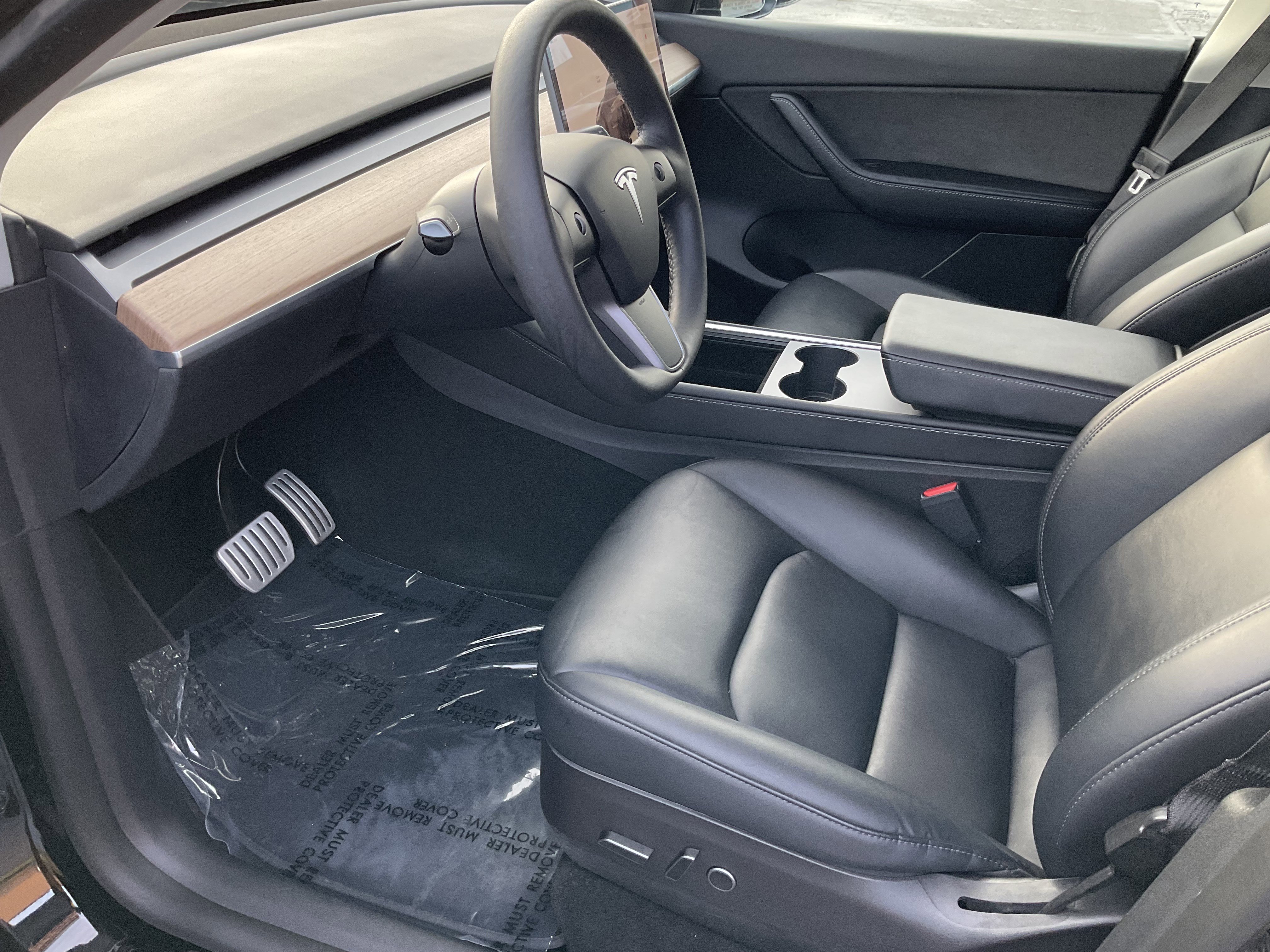 Used 2022 Tesla Model Y Performance image 23