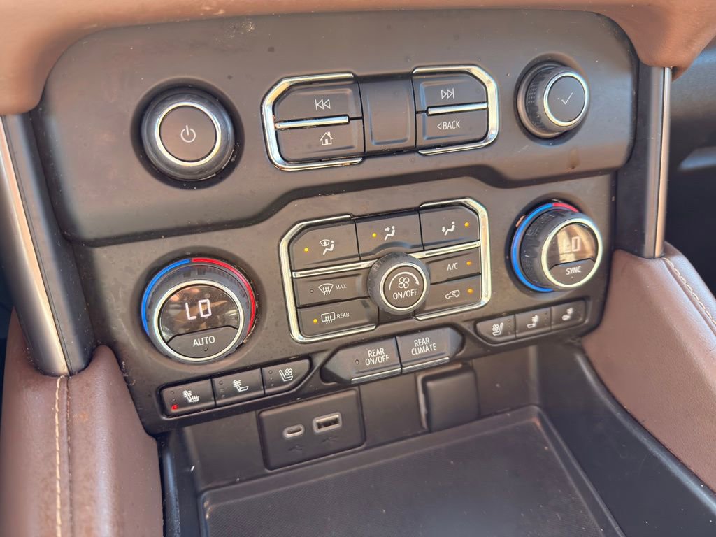 Used 2022 Chevrolet Suburban High Country w/ LPO, Illumination Package image 43