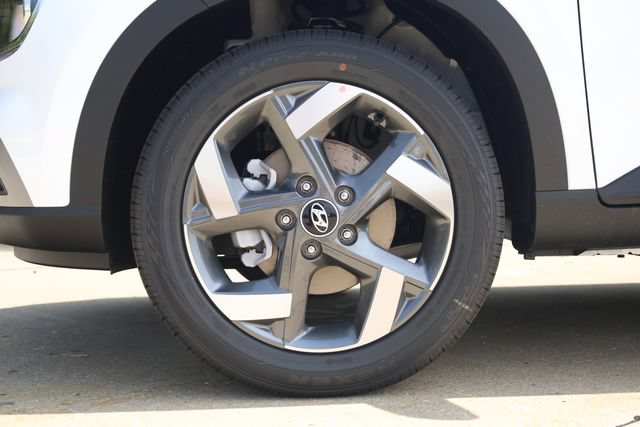 New 2026 Hyundai Venue SEL FWD image 7