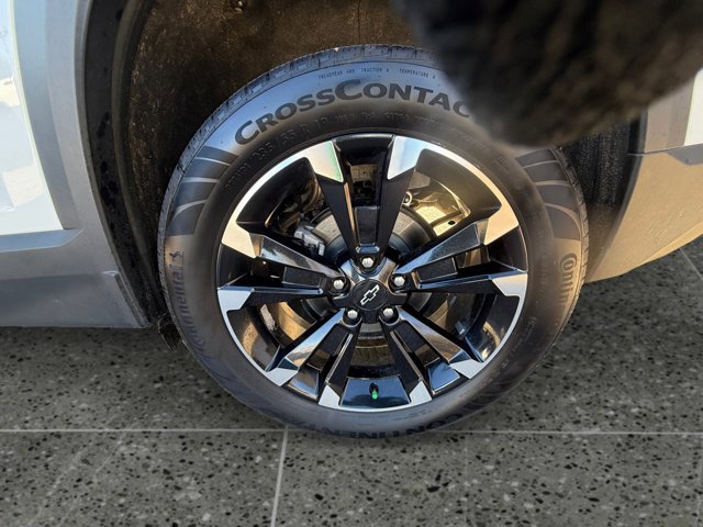 Certified 2025 Chevrolet Equinox RS w/ Safety and Technology Package image 14