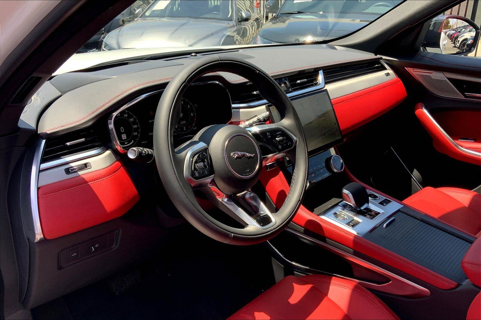 New 2026 Jaguar F-PACE R-Dynamic S image 4