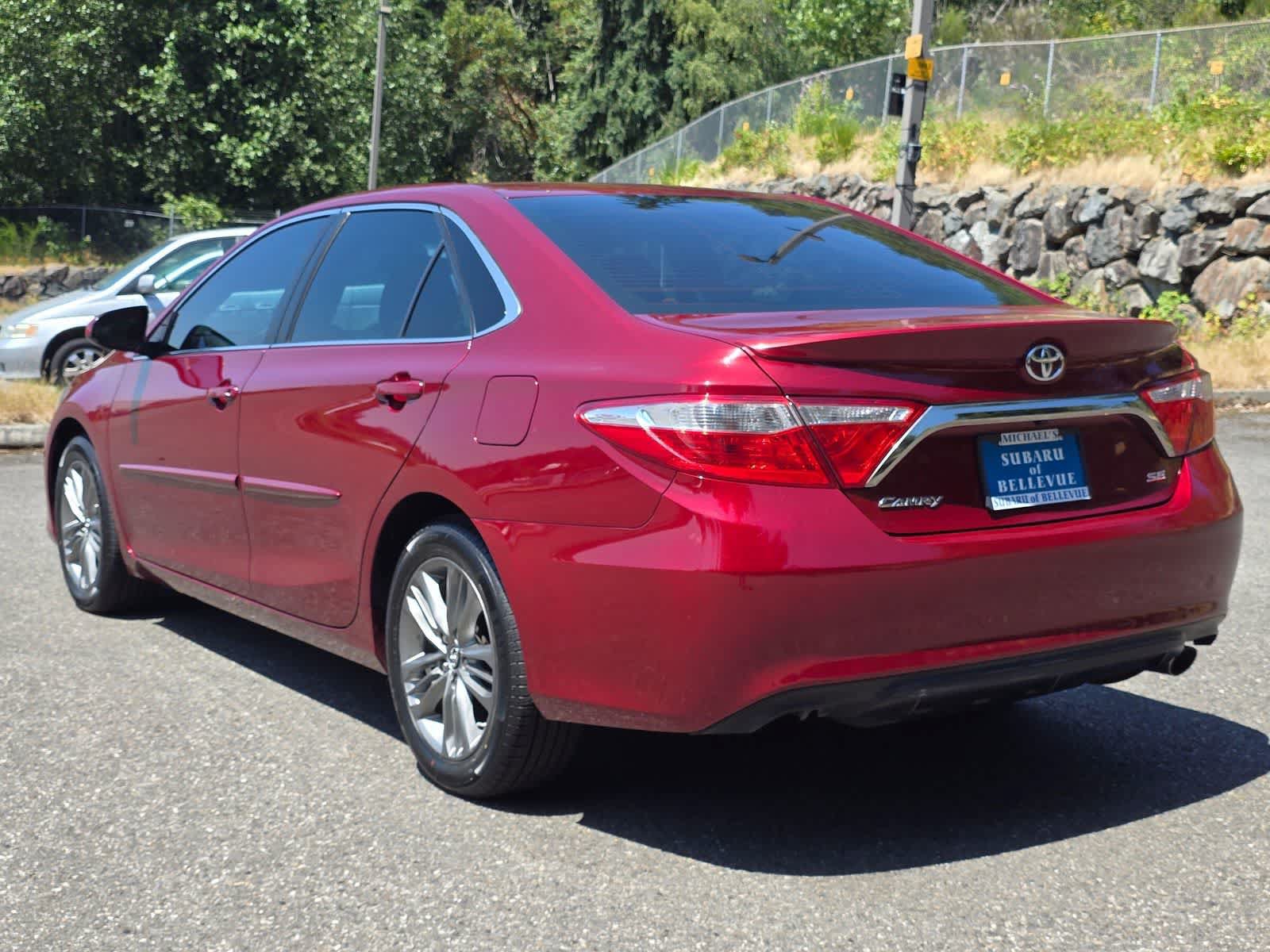 Used 2017 Toyota Camry SE w/ Protection Package (Q2) FWD image 4