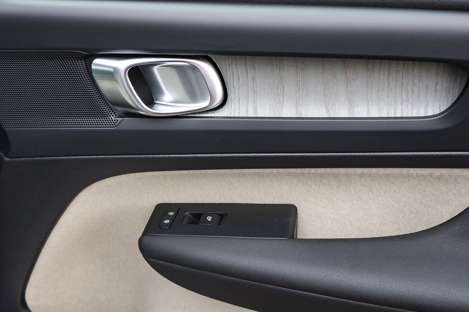 Used 2026 Volvo XC40 B5 Plus w/ Protection Package Premier image 20