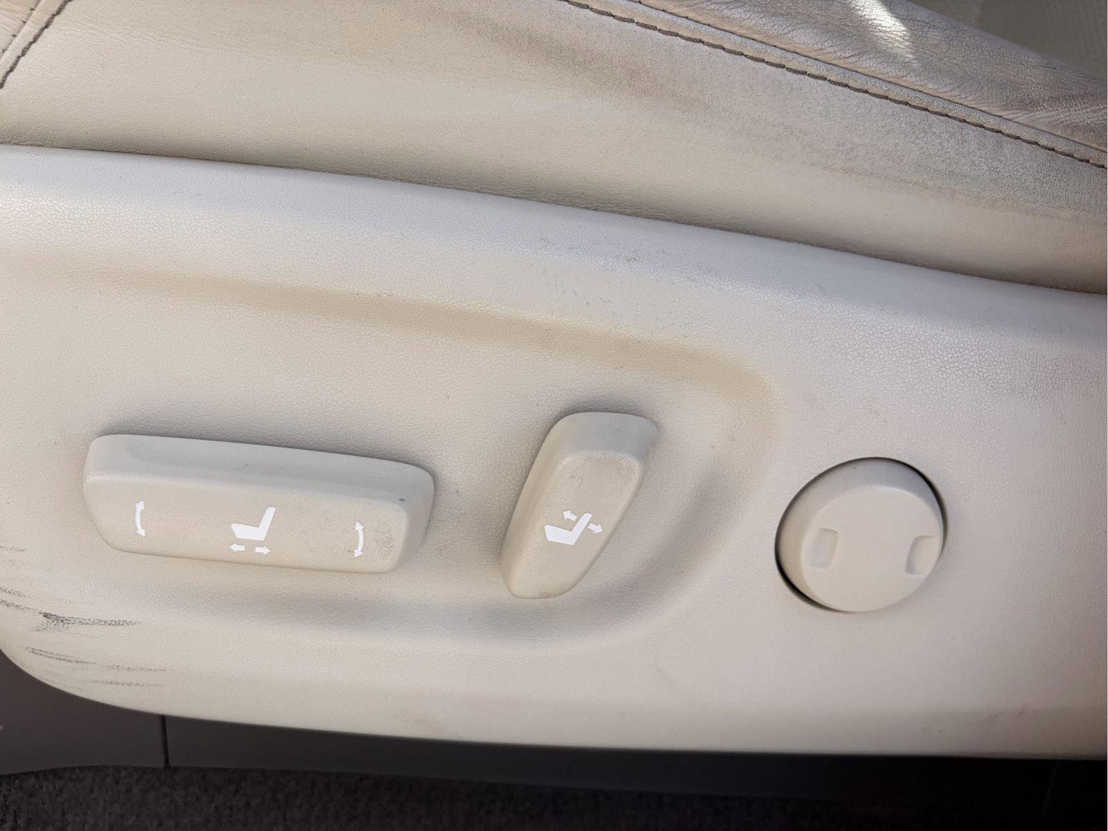 Used 2016 Lexus GX 460 Luxury w/ Preferred Accessory Package image 11