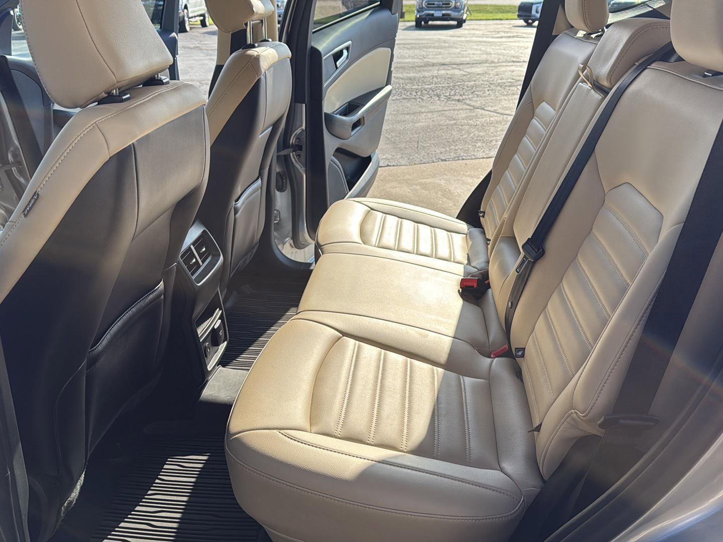 Used 2024 Ford Edge SEL w/ Convenience Package image 28