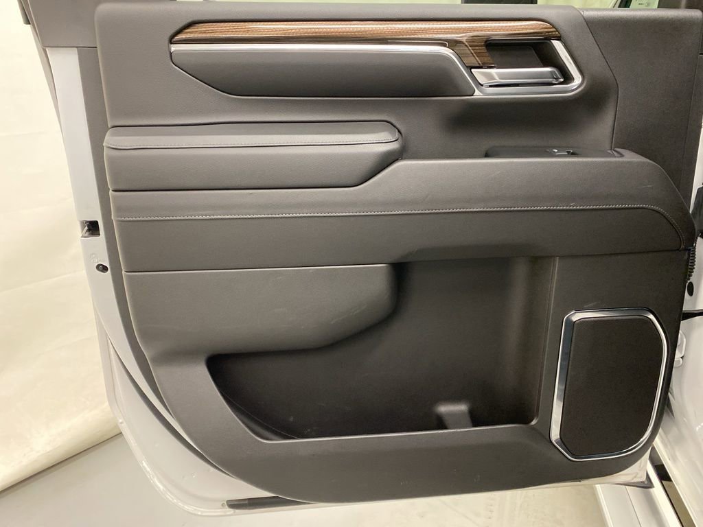 Used 2024 Chevrolet Silverado 2500 LT image 12