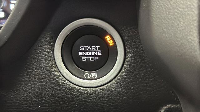 Used 2023 RAM 1500 Laramie AWD/4WD image 22