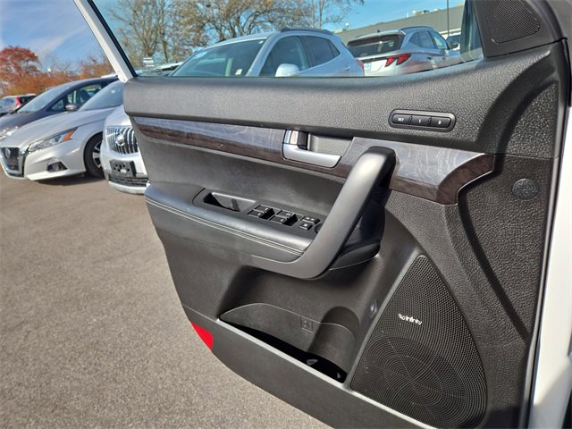 Used 2014 Kia Sorento SX w/ 3rd Row Package image 23