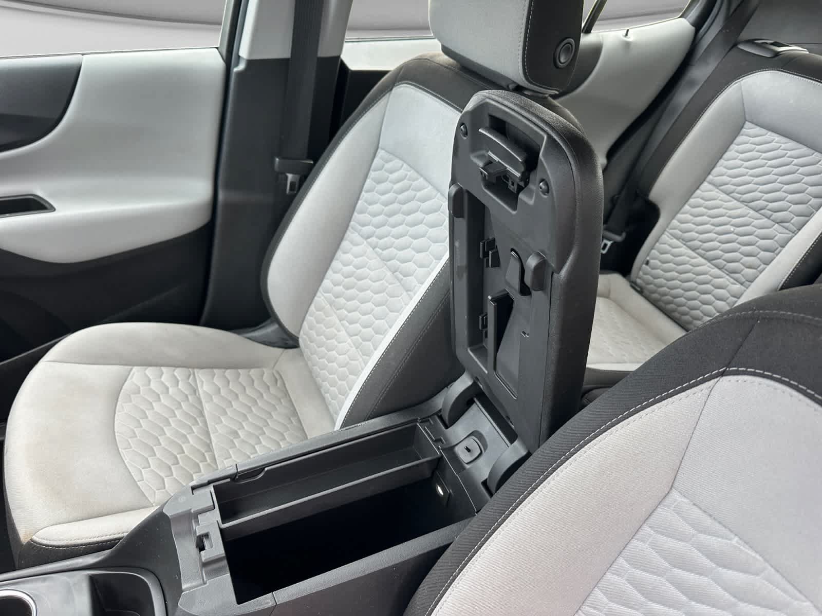 Used 2019 Chevrolet Equinox LS w/ LPO, Floor Liner Package FWD image 15