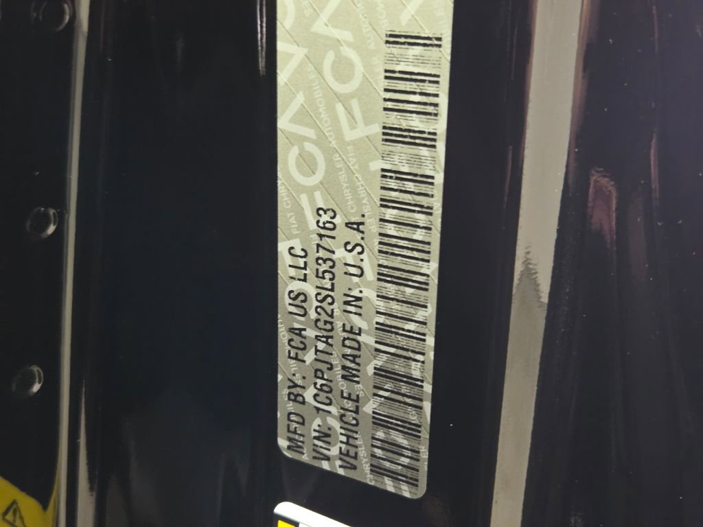 Certified 2025 Jeep Gladiator Sport image 25