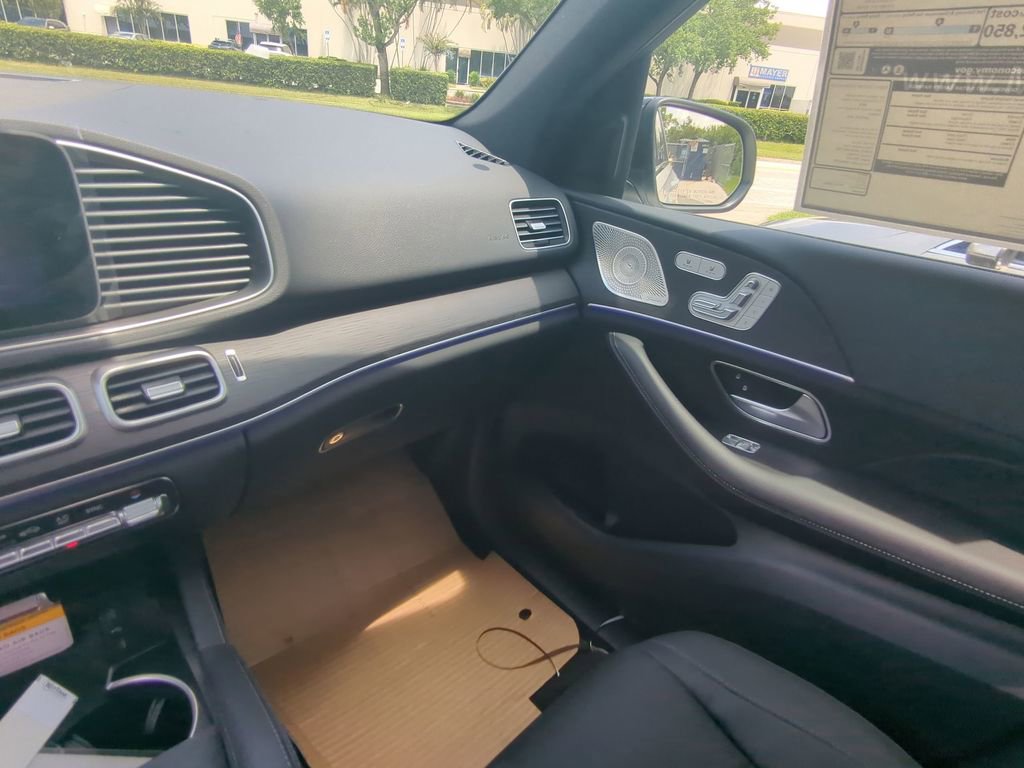Used 2026 Mercedes-Benz GLE 350 4MATIC image 4
