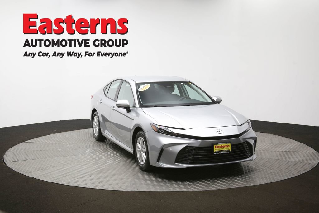 Used 2025 Toyota Camry LE image 51
