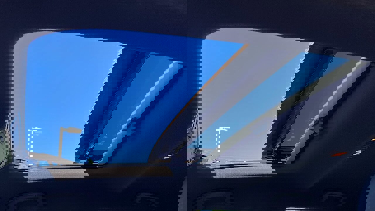 Used 2019 Volkswagen Jetta R-Line w/ R-Line Cold Weather Package FWD image 13