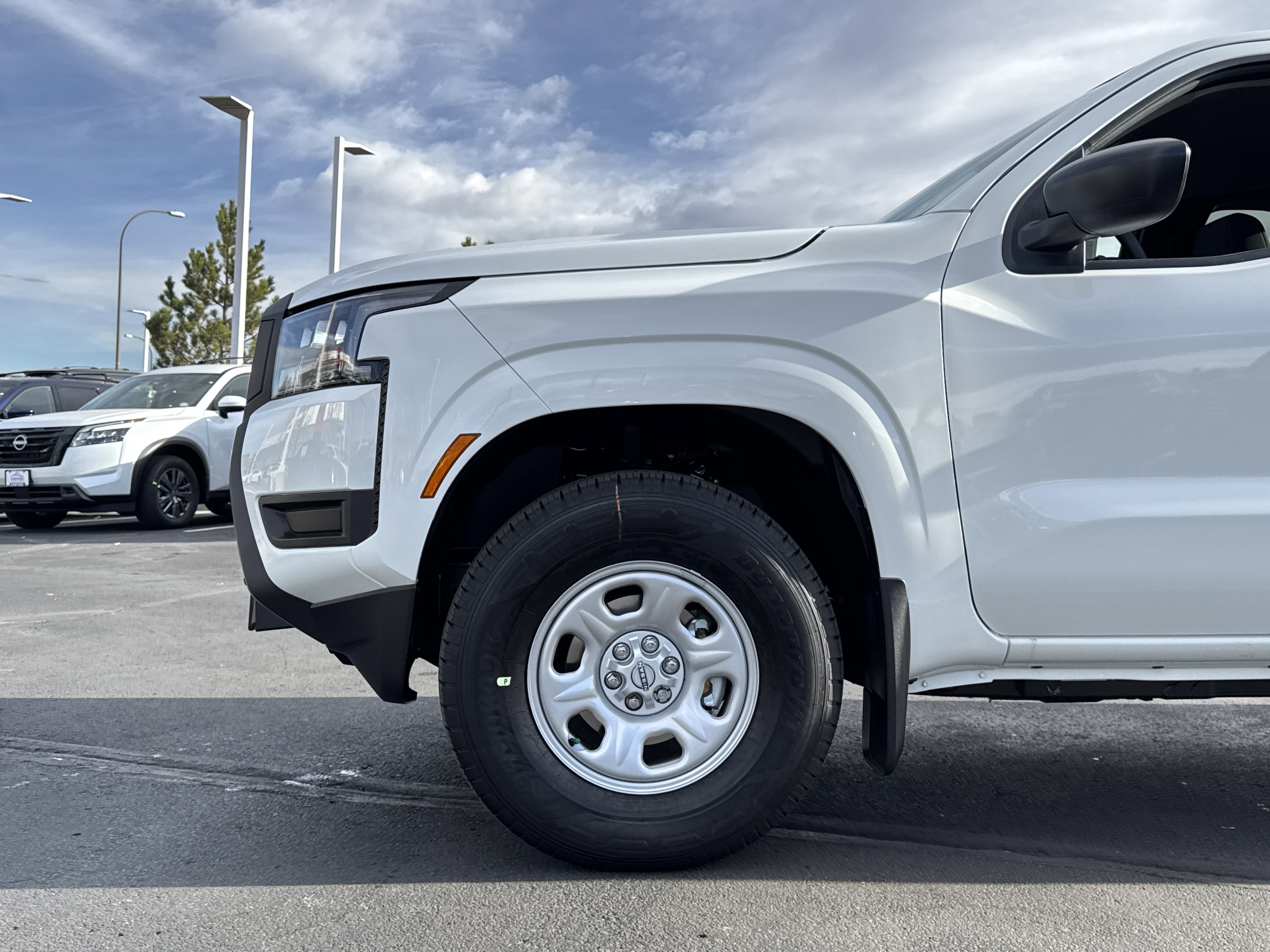 New 2026 Nissan Frontier S image 7