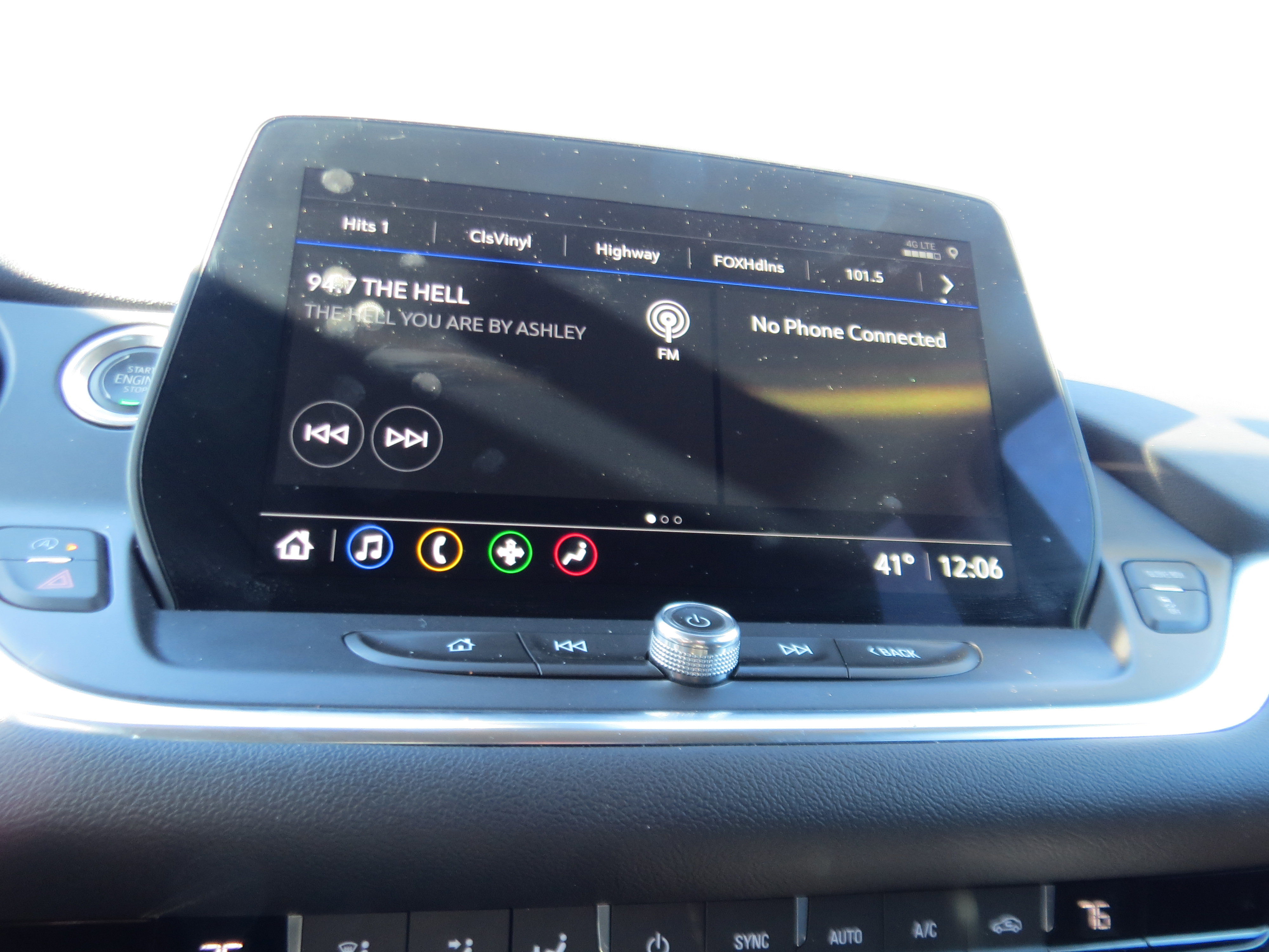 Used 2023 Chevrolet Blazer LT w/ Driver Confidence Package FWD image 22