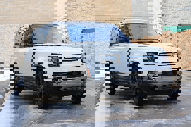 Used 2023 Land Rover Defender 110 S image 2