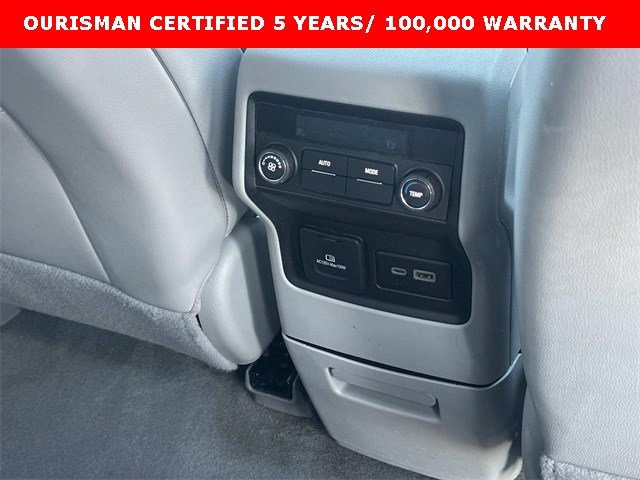 Certified 2023 GMC Acadia SLT image 11