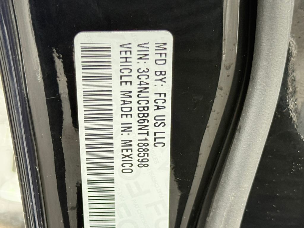 Used 2022 Jeep Compass Latitude image 26