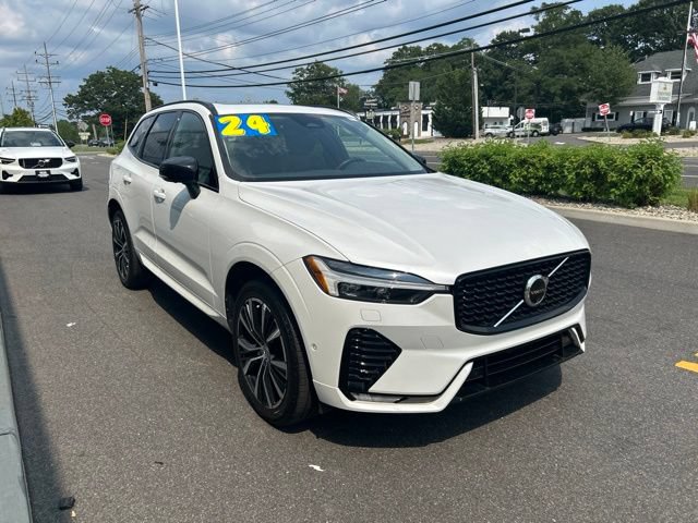 Certified 2024 Volvo XC60 B5 Plus w/ Climate Package AWD/4WD image 6