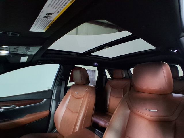 Used 2025 Cadillac XT5 Sportv AWD/4WD image 11