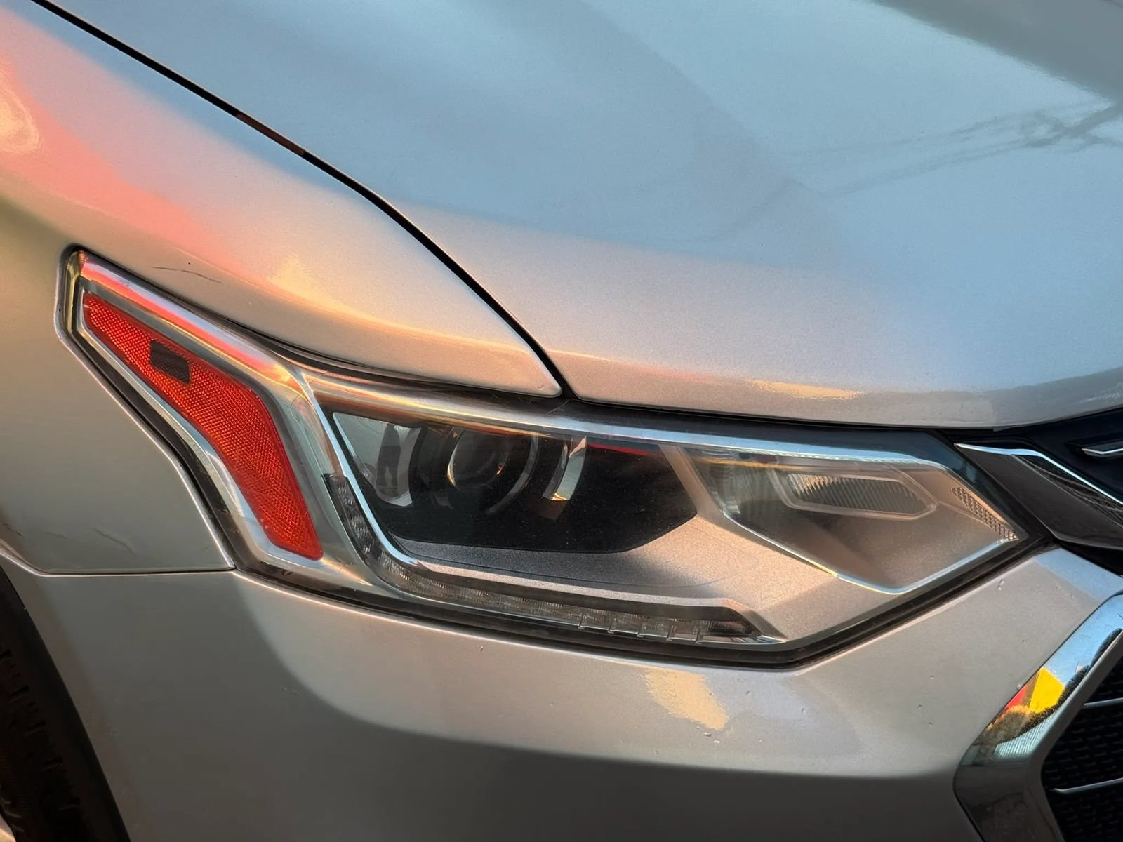 Used 2018 Chevrolet Traverse LS FWD image 9