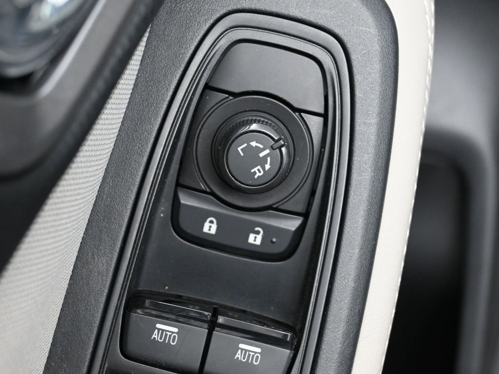 Used 2024 Subaru Forester Premium image 12