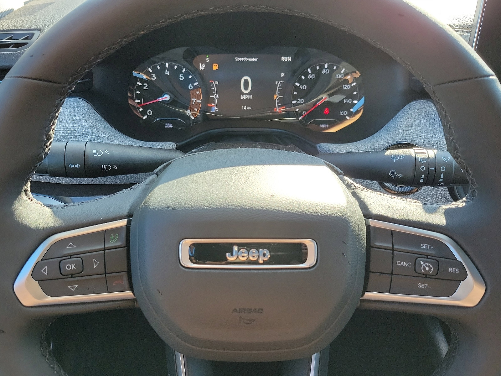 Used 2024 Jeep Compass Latitude w/ Sun and Sound Group image 14