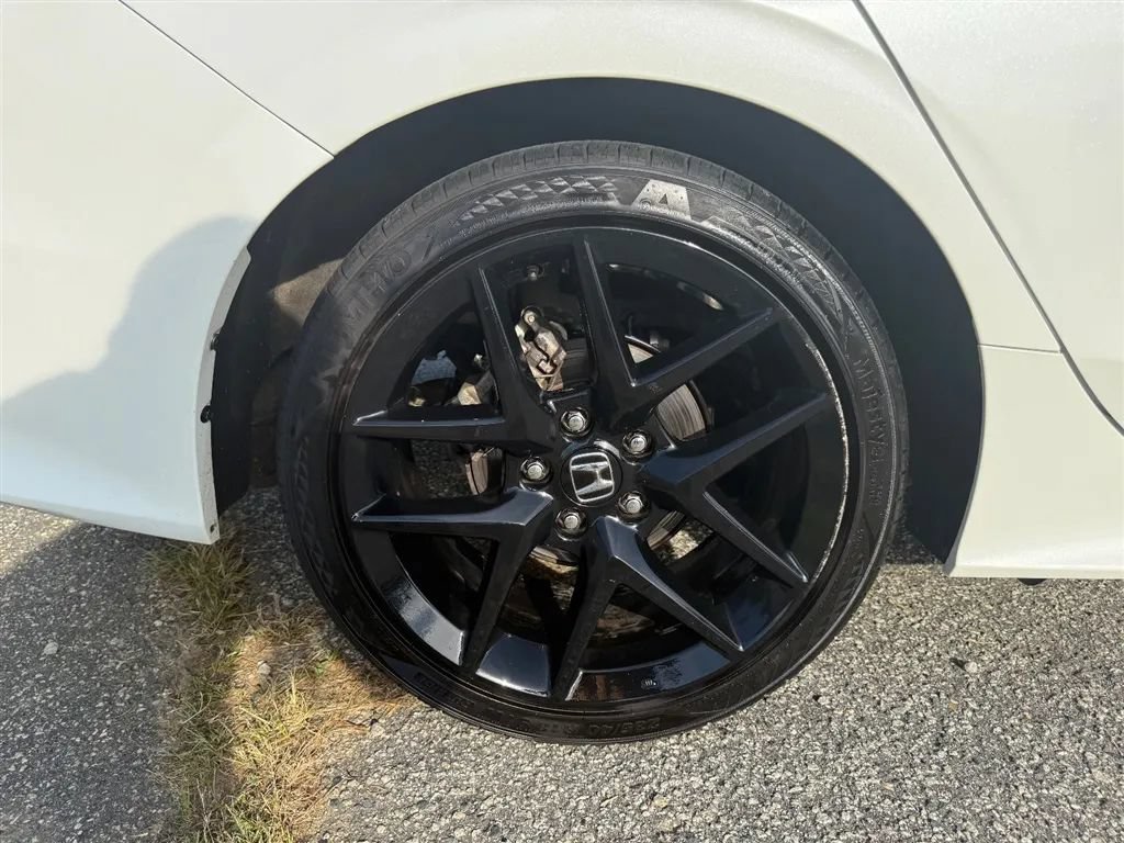 Used 2023 Honda Civic Sport image 32