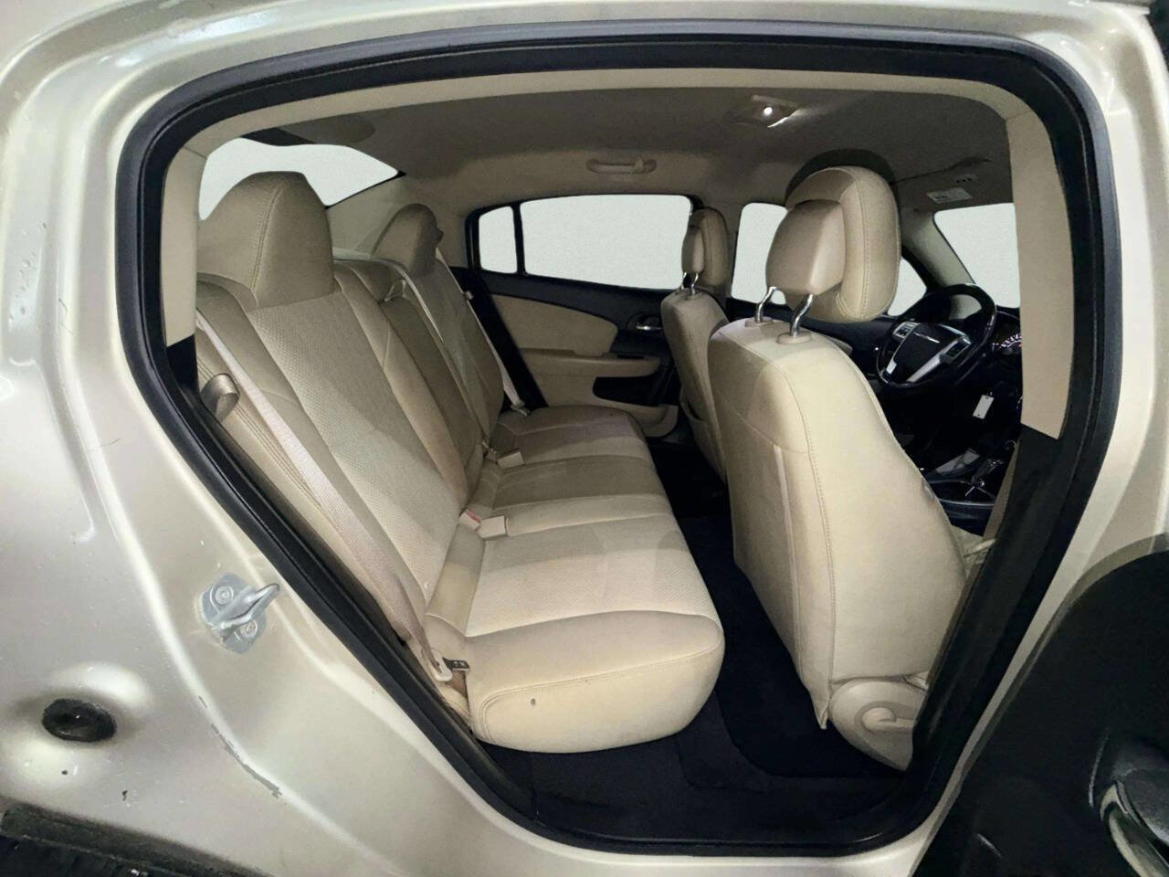 Used 2013 Chrysler 200 Touring image 21