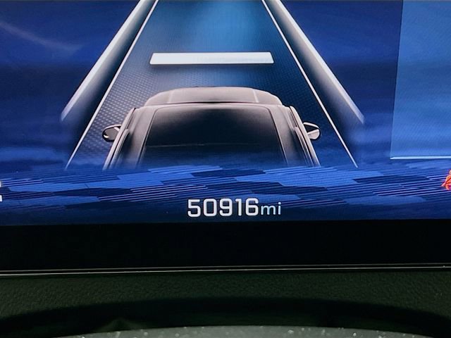 Used 2025 Chevrolet Traverse LT image 15