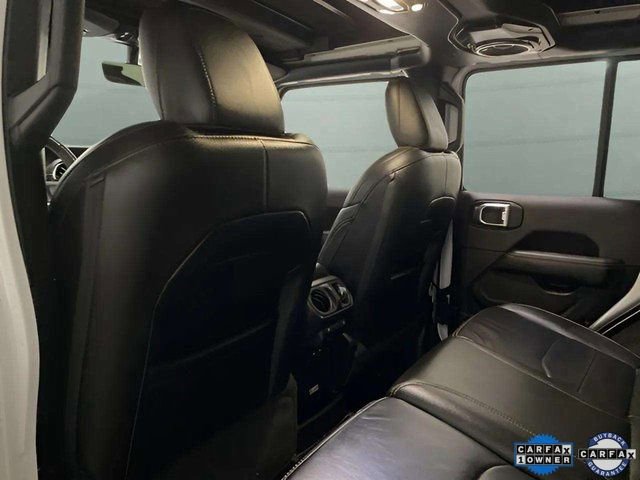 Used 2023 Jeep Wrangler Unlimited Sahara w/ Cold Weather Group image 17