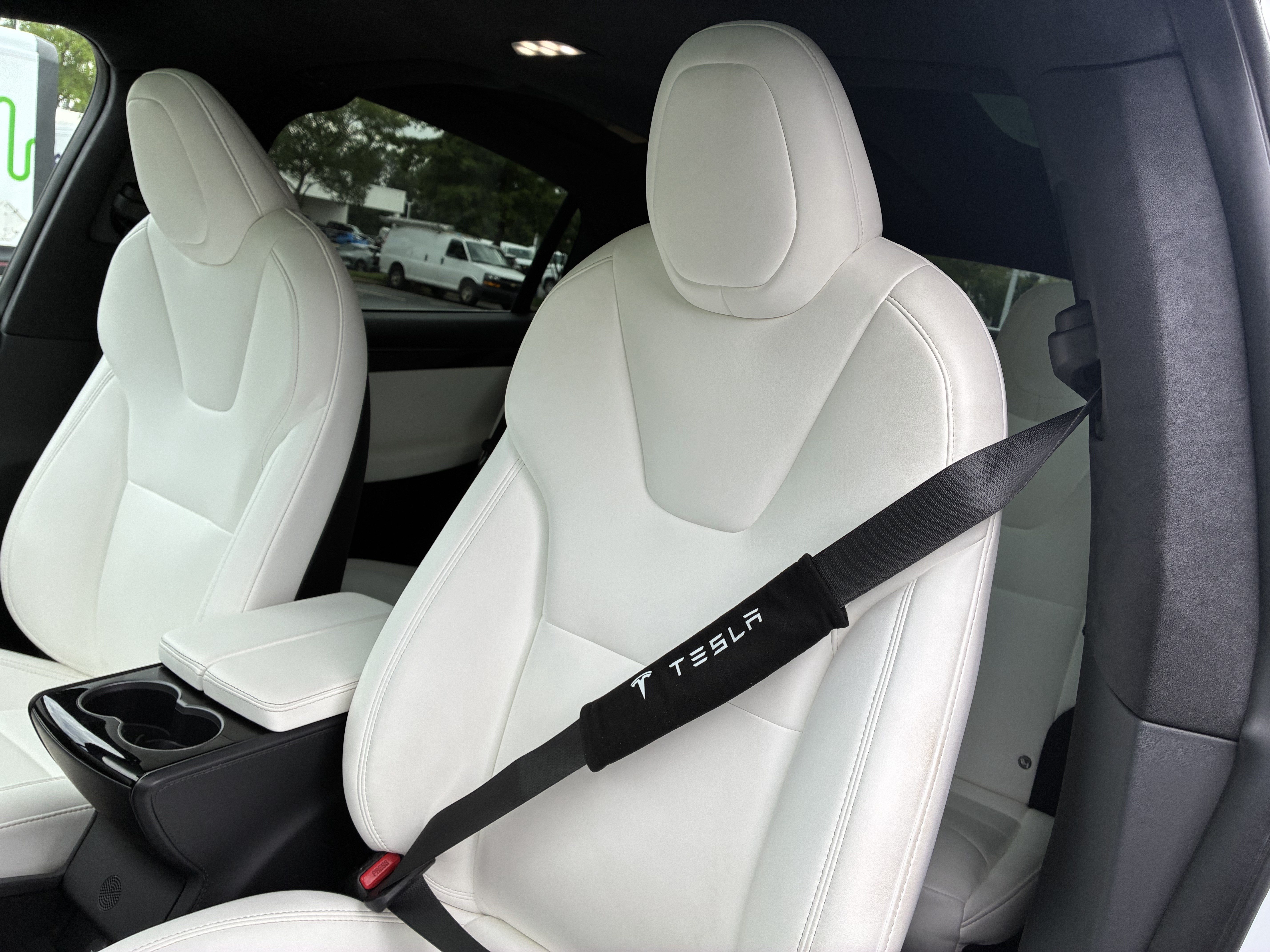Used 2020 Tesla Model X Long Range AWD/4WD image 20