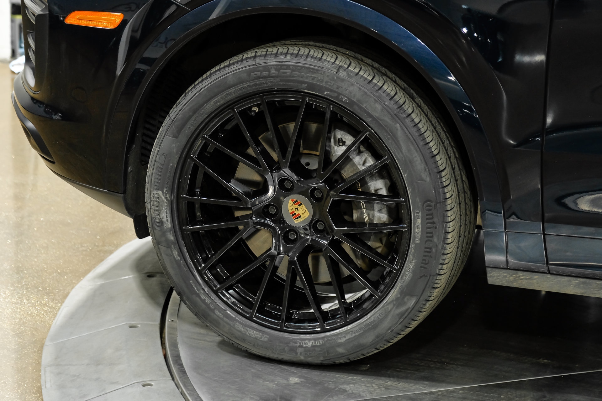 Used 2023 Porsche Cayenne AWD/4WD image 63