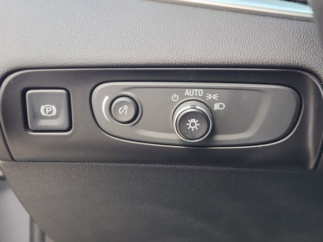 Used 2018 Buick Enclave Premium w/ Experience Buick Package FWD image 22