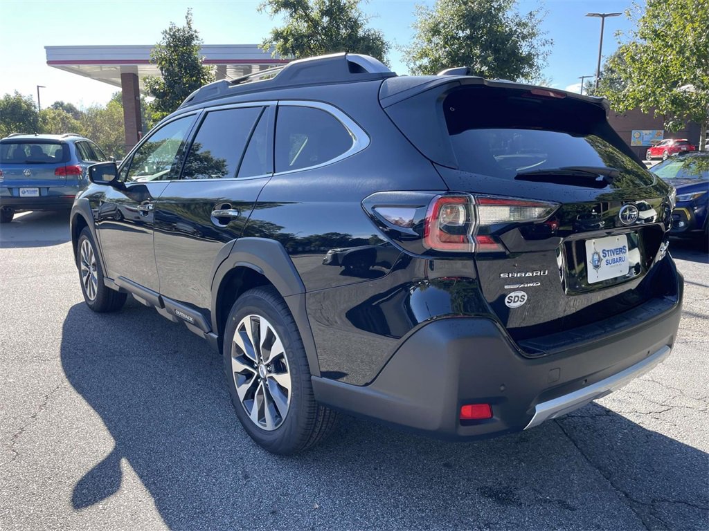 New 2025 Subaru Outback Touring image 5