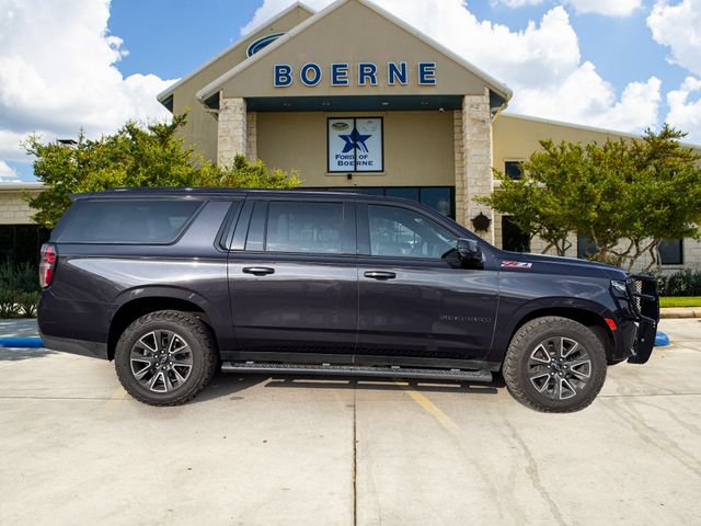 Used 2022 Chevrolet Suburban Z71 w/ Luxury Package AWD/4WD image 5