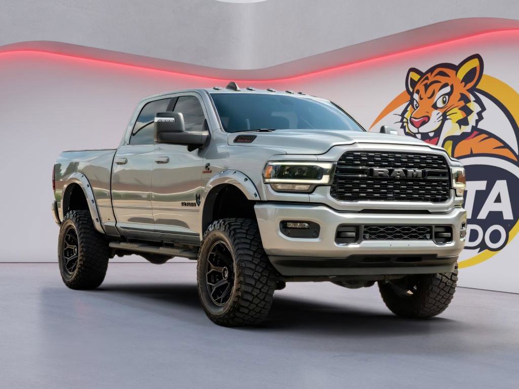 Used 2024 RAM 2500 Big Horn w/ Night Edition AWD/4WD image 3