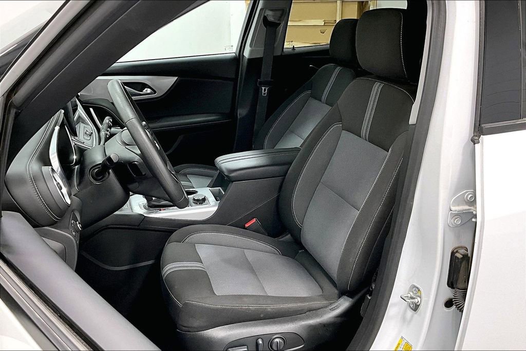 Used 2024 Chevrolet Blazer LT w/ Convenience Package image 32