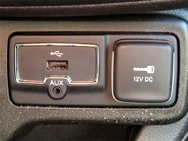 Used 2023 Jeep Renegade Latitude image 26