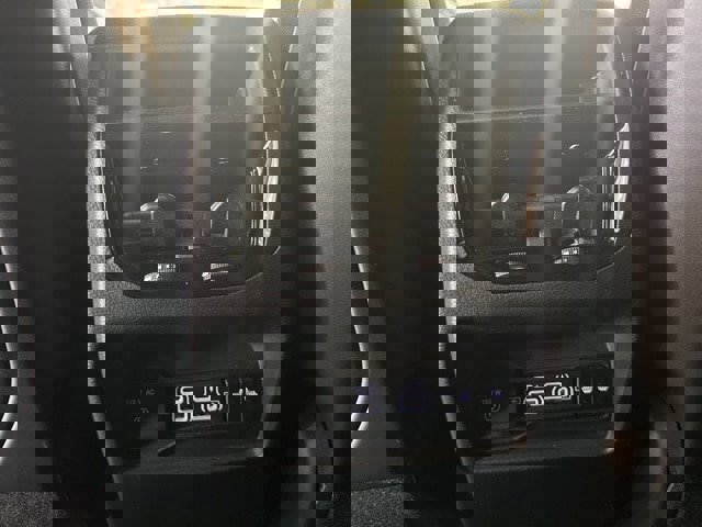 New 2025 Jeep Grand Cherokee Limited w/ Trailer Tow Package image 17