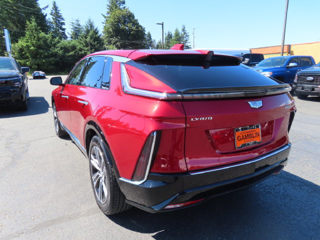 Certified 2024 Cadillac Lyriq Luxury AWD/4WD image 5