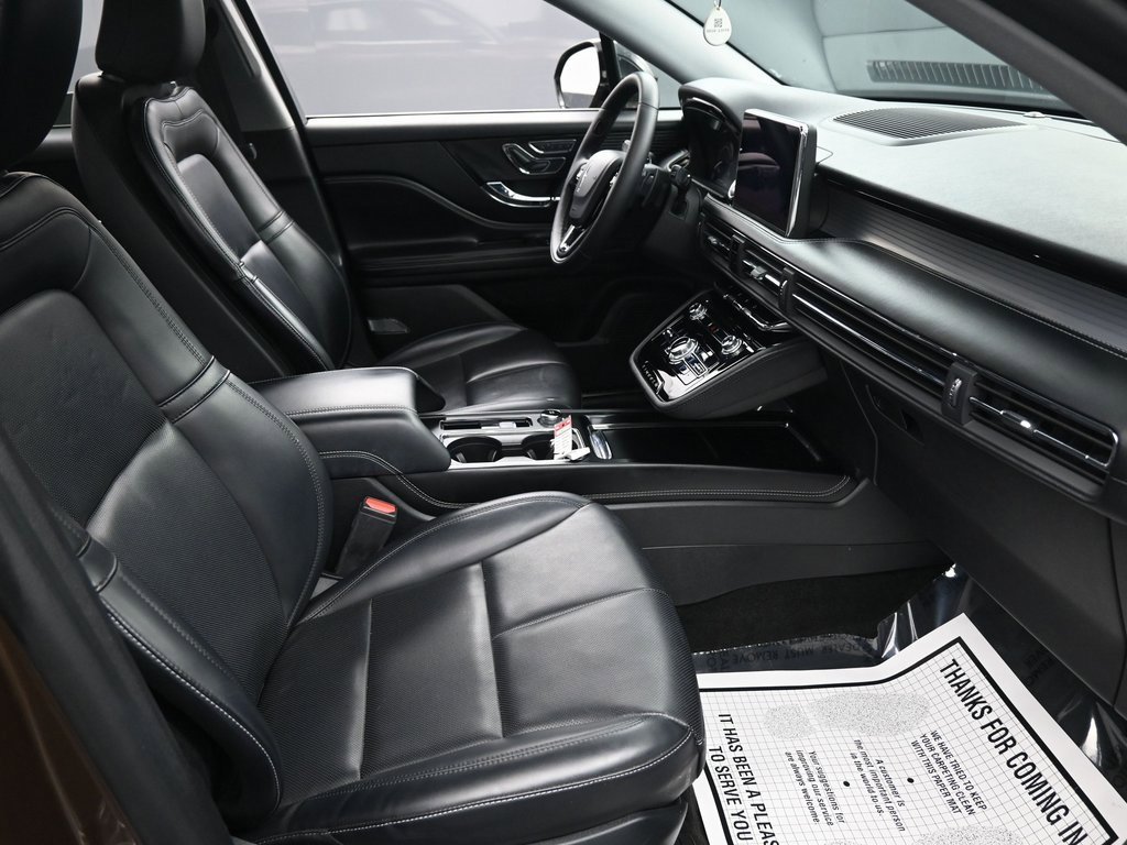 Used 2022 Lincoln Corsair AWD w/ Equipment Group 101A image 34