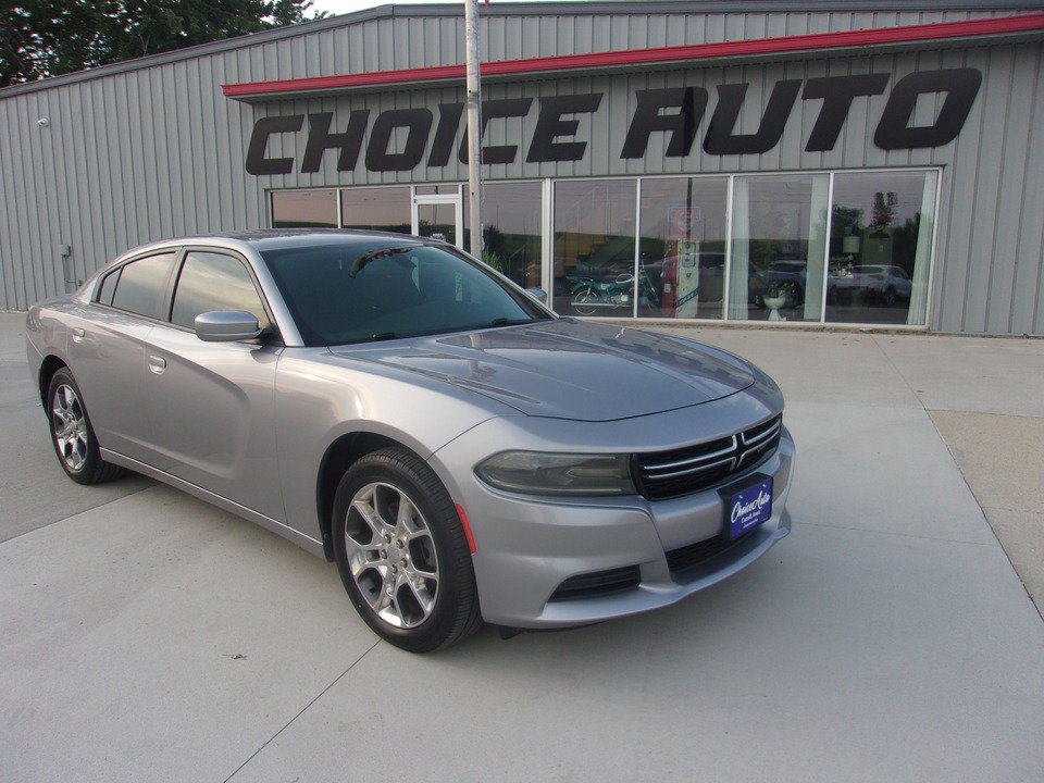 Used 2015 Dodge Charger SE w/ Popular Equipment Group AWD/4WD image 1