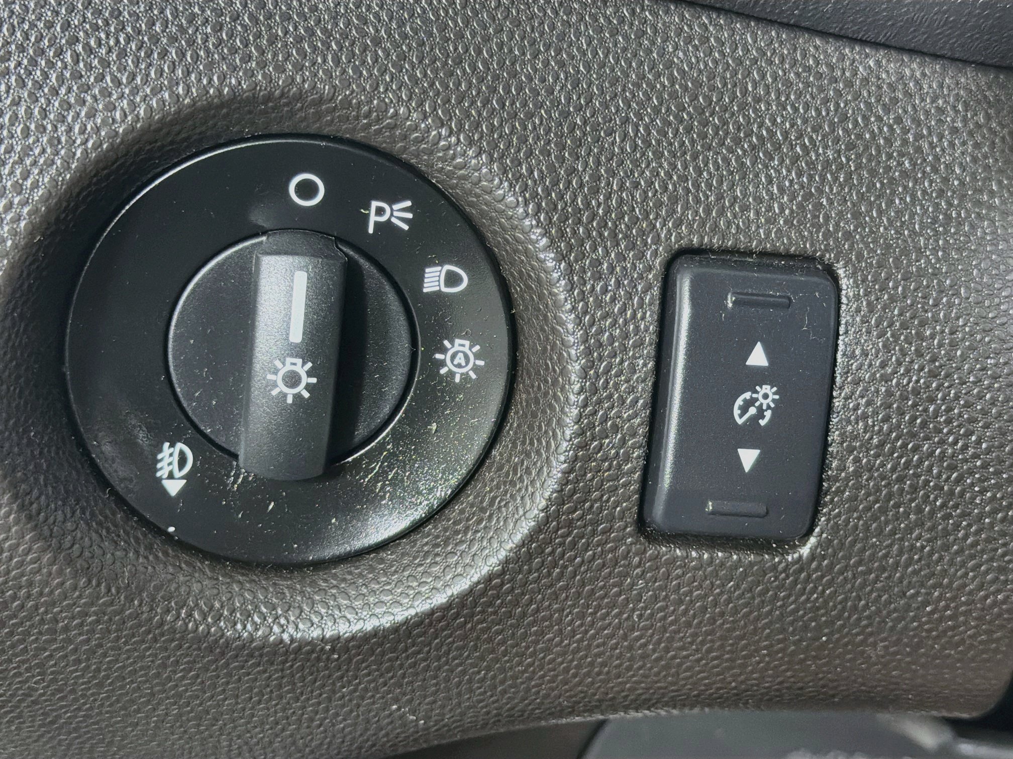 Used 2015 Ford Fiesta ST FWD image 17